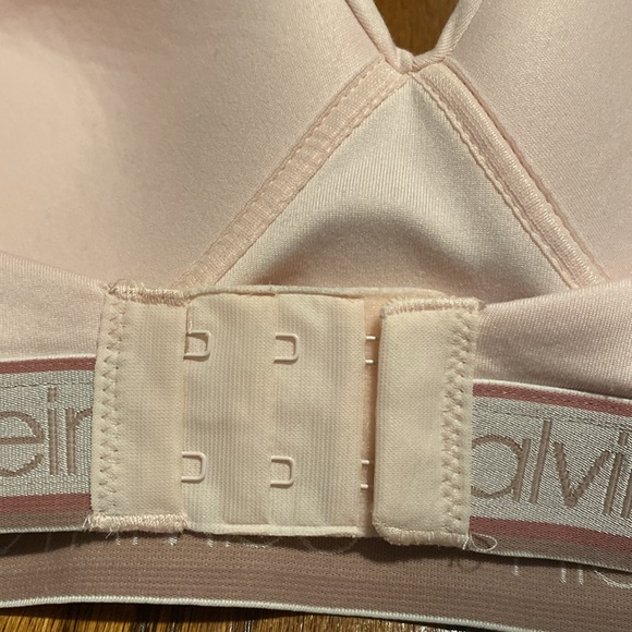 NWT Calvin Klein Bra Wireless Large Pink - Picture 3 of 8